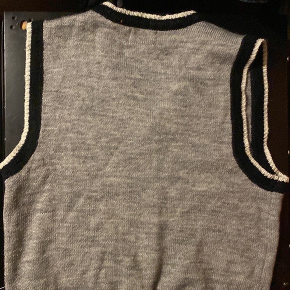 Vintage sweater vest - Picture 2 of 2